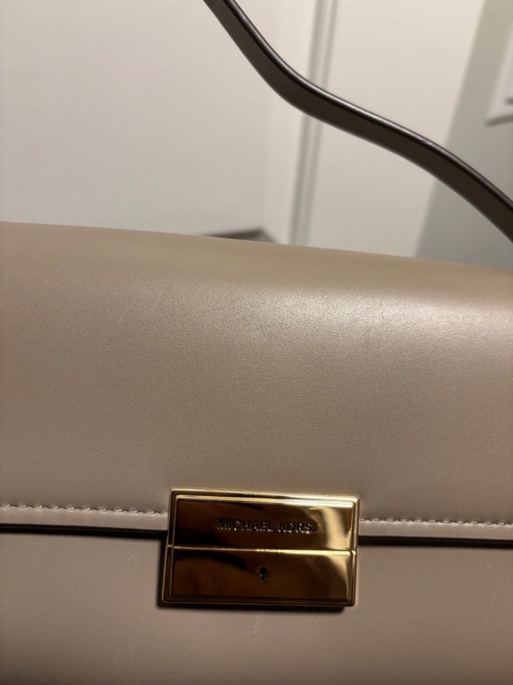 Handbag - Picture 6 of 8